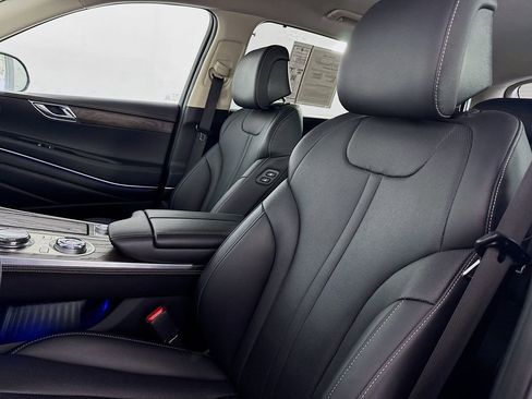 Used 2024 Genesis GV80 2.5T image 32