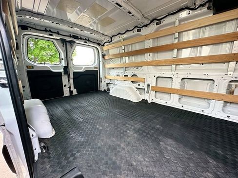 Used 2024 Ford Transit 250 Low Roof w/ Exterior Upgrade Package RWD image 27