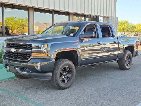 Used 2017 Chevrolet Silverado 1500 LT w/ All Star Edition image 3