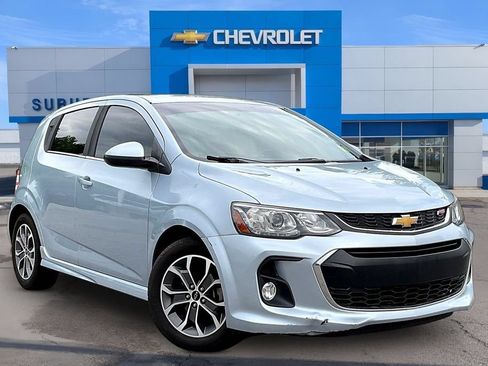 Used 2018 Chevrolet Sonic LT w/ Convenience Package FWD image 2
