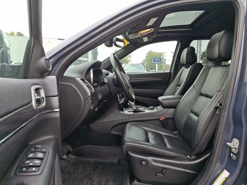 Used 2021 Jeep Grand Cherokee Limited image 14