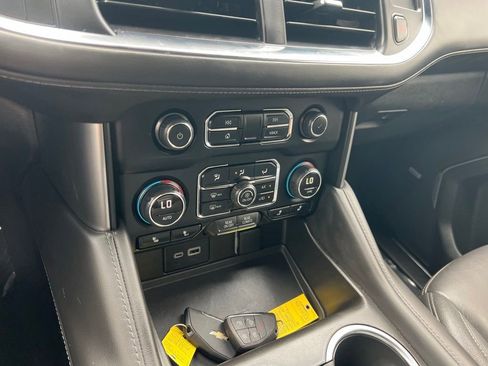 Used 2024 Chevrolet Tahoe LT RWD image 25
