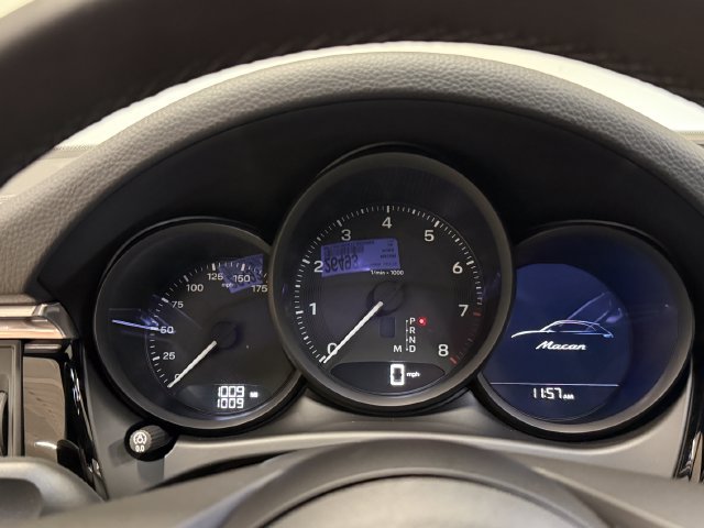 Certified 2026 Porsche Macan AWD/4WD image 20