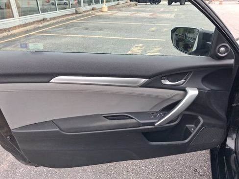 Used 2017 Honda Civic EX-T image 11