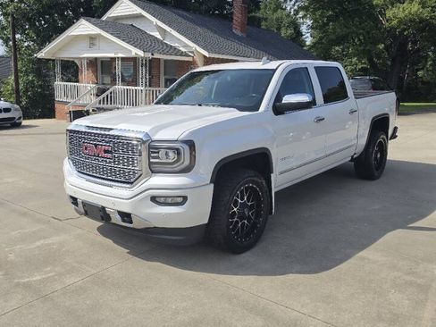 Used 2016 GMC Sierra 1500 Denali w/ Enhanced Driver Alert Package AWD/4WD image 1