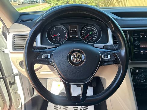 Used 2018 Volkswagen Atlas SEL AWD/4WD image 14