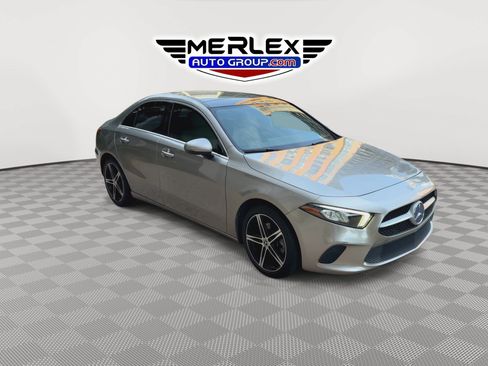 Used 2019 Mercedes-Benz A 220 image 2
