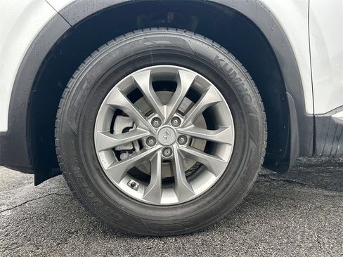 Used 2020 Hyundai Santa Fe SEL w/ Cargo Package image 12