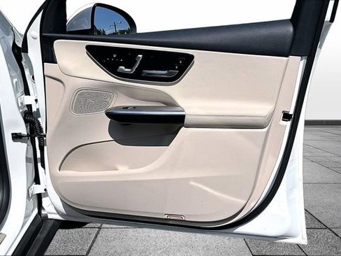 Certified 2026 Mercedes-Benz GLC 300 4MATIC image 31