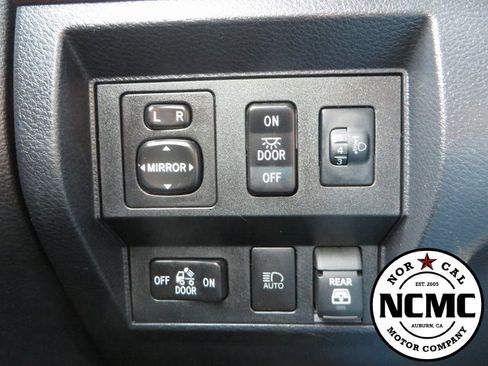 Used 2020 Toyota Tundra Limited image 37