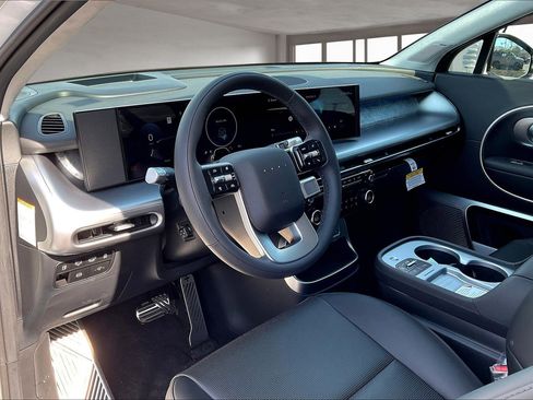 New 2026 Hyundai Ioniq 9 Calligraphy image 7