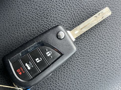 Used 2023 Toyota Camry SE FWD image 37