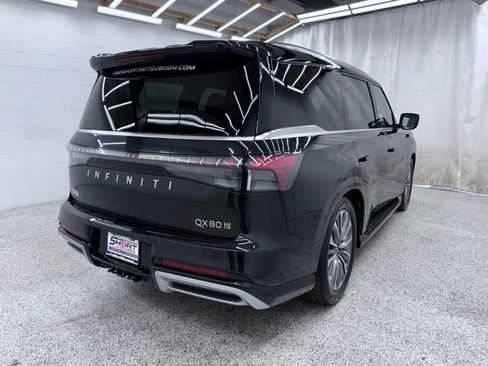 Used 2025 INFINITI QX80 Sensory AWD/4WD image 2