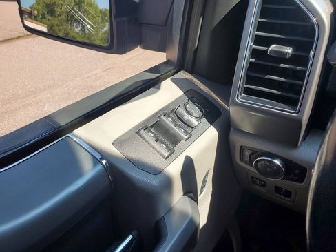 Used 2018 Ford F150 XLT w/ Equipment Group 301A Mid AWD/4WD image 28
