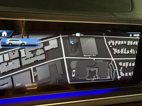 New 2026 Mercedes-Benz GLS 450 4MATIC image 19