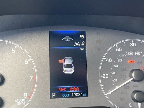 Used 2025 Toyota Corolla LE image 21