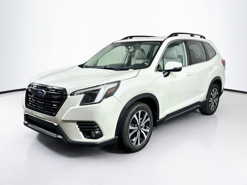 Used 2022 Subaru Forester Limited AWD/4WD image 3