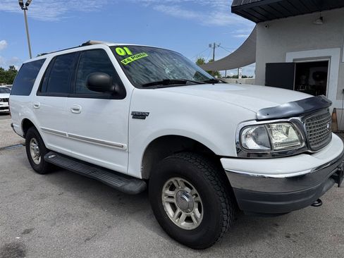 Used 2001 Ford Expedition XLT AWD/4WD image 1