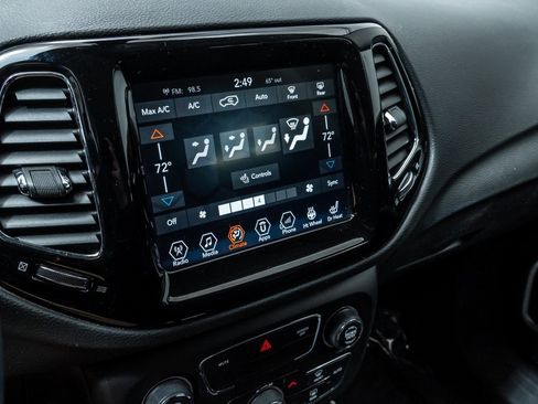 Used 2018 Jeep Compass Limited w/ Trailer Tow Group image 18