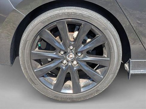 Used 2024 MAZDA MAZDA3 s FWD image 3