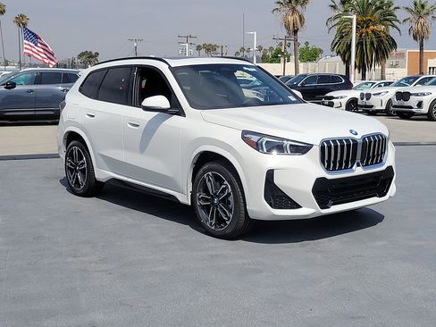 New 2026 BMW X1 xDrive28i w/ Technology Package AWD/4WD image 4