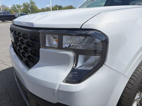 New 2025 Ford Maverick XLT w/ XLT Luxury Package FWD image 10