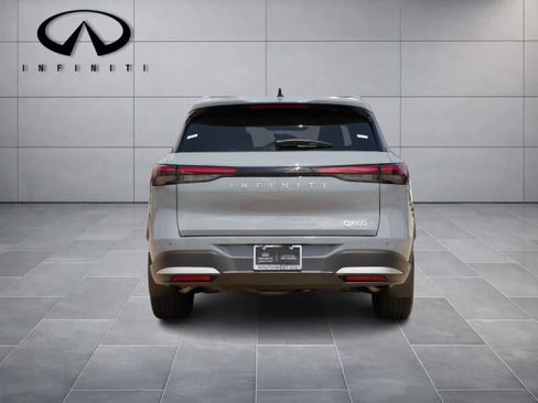 Used 2026 INFINITI QX60 Luxe w/ Family Package FWD image 6