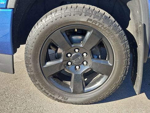 Used 2017 GMC Sierra 1500 4x4 Double Cab image 15