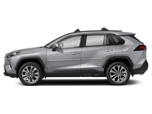 Used 2025 Toyota RAV4 XLE FWD image 3