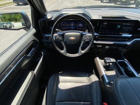Used 2023 Chevrolet Silverado 1500 LTZ AWD/4WD image 24