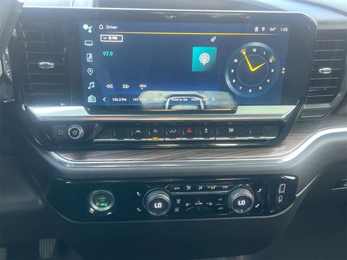 Used 2023 Chevrolet Silverado 1500 LT image 26