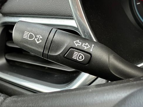 Used 2020 Chevrolet Equinox LT AWD/4WD image 18