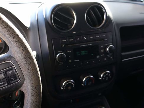 Used 2016 Jeep Patriot Sport w/ Power Value Group image 12