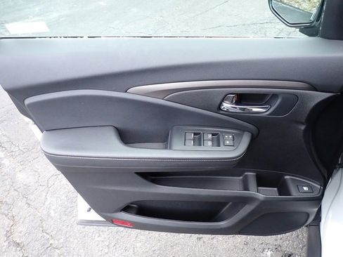 Used 2021 Honda Ridgeline Sport image 21