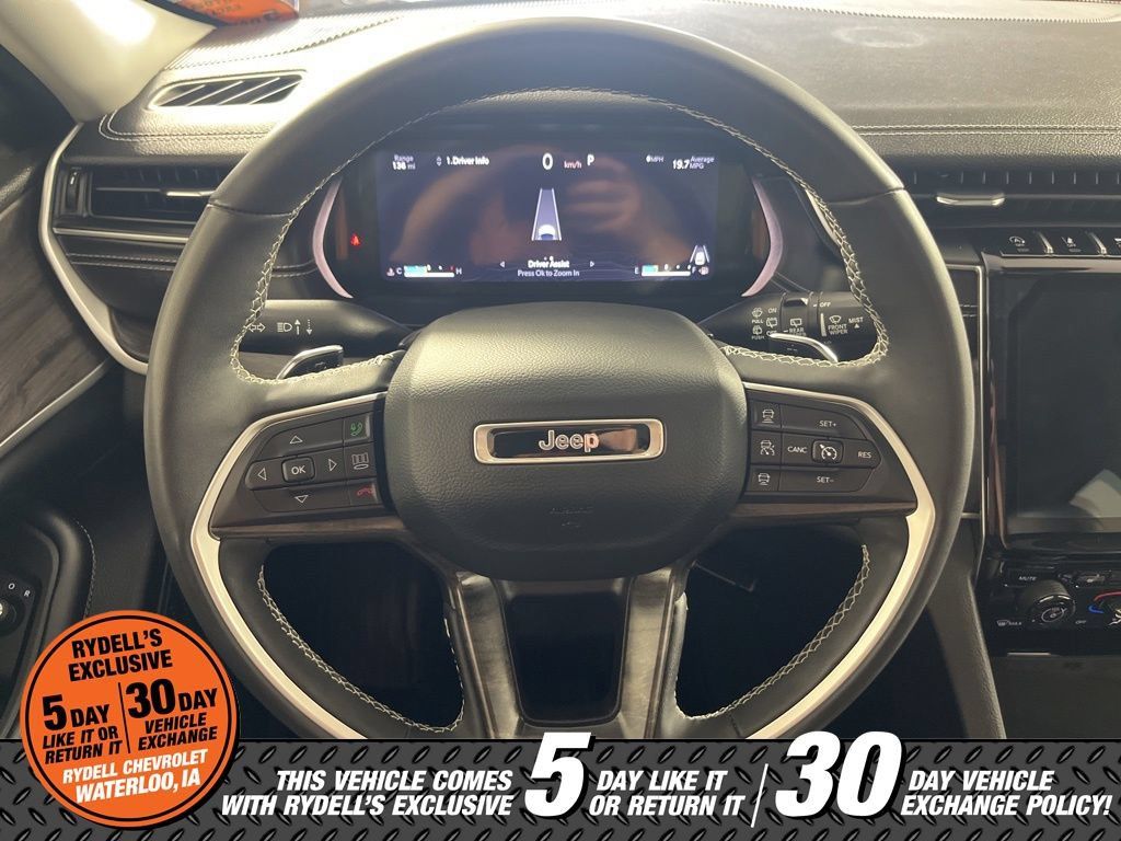 Used 2023 Jeep Grand Cherokee Limited w/ Luxury Tech Group II AWD/4WD image 21