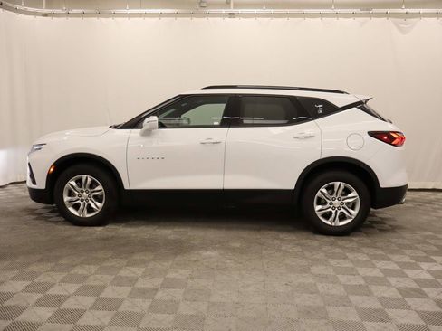 Used 2019 Chevrolet Blazer LT FWD image 2