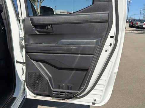 Certified 2024 Toyota Tacoma SR5 image 33