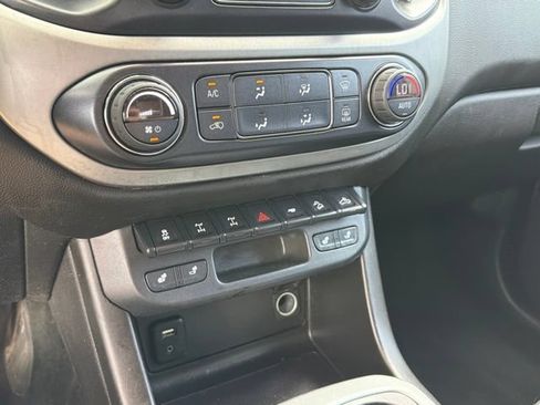 Used 2018 Chevrolet Colorado ZR2 AWD/4WD image 19