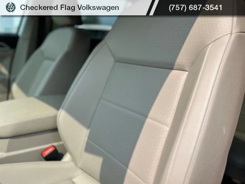 Used 2023 Volkswagen Atlas SE w/ Black Wheel Package AWD/4WD image 20
