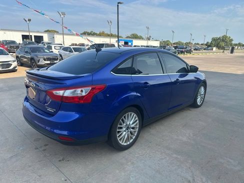 Used 2014 Ford Focus Titanium FWD image 32