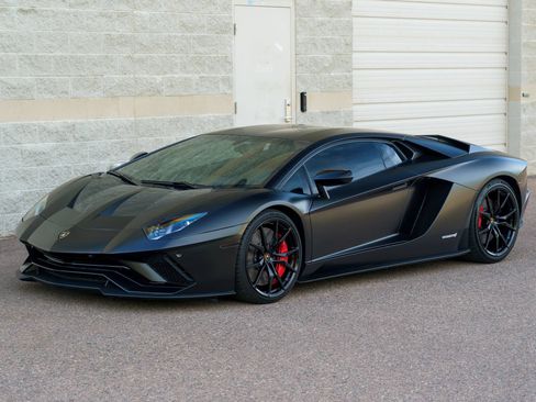Used 2017 Lamborghini Aventador S AWD/4WD image 24