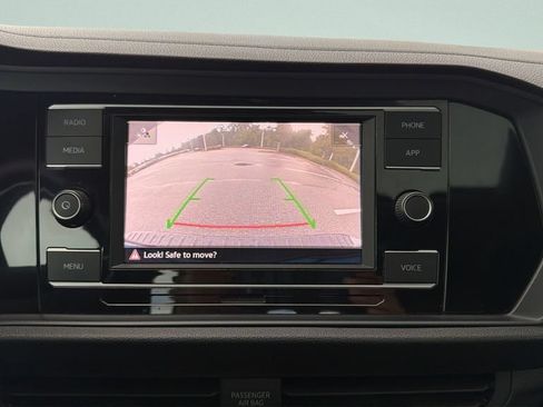 Used 2023 Volkswagen Jetta SE FWD image 13