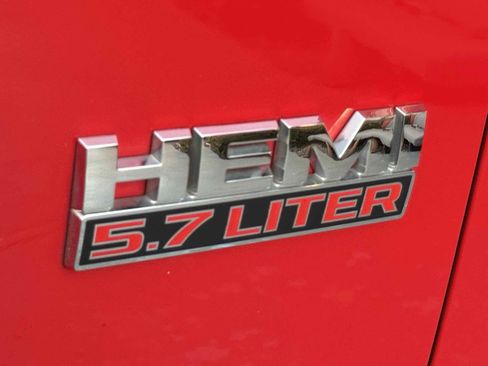 Used 2017 RAM 1500 Big Horn RWD image 40