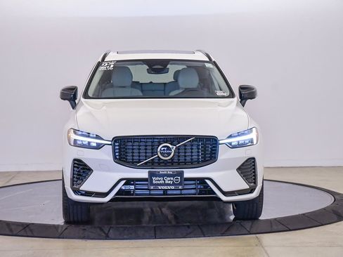 Certified 2025 Volvo XC60 T8 Plus w/ Protection Package Premier image 6