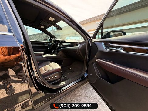 Used 2020 Cadillac XT6 Premium Luxury image 27