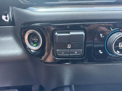 Used 2024 Chevrolet Silverado 1500 LT Trail Boss w/ Convenience Package II image 16