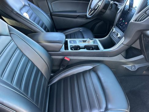 Certified 2023 Ford Edge SEL image 17