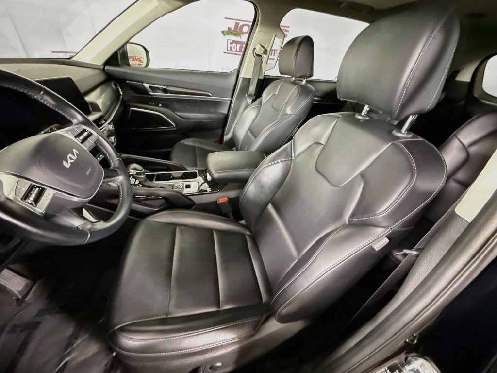 Used 2025 Kia Telluride S AWD/4WD image 28