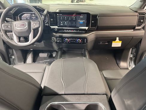 New 2026 GMC Sierra 2500 SLT w/ SLT Convenience Package AWD/4WD image 13