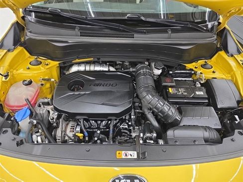 Used 2021 Kia Seltos SX w/ SX Sunroof Package image 39